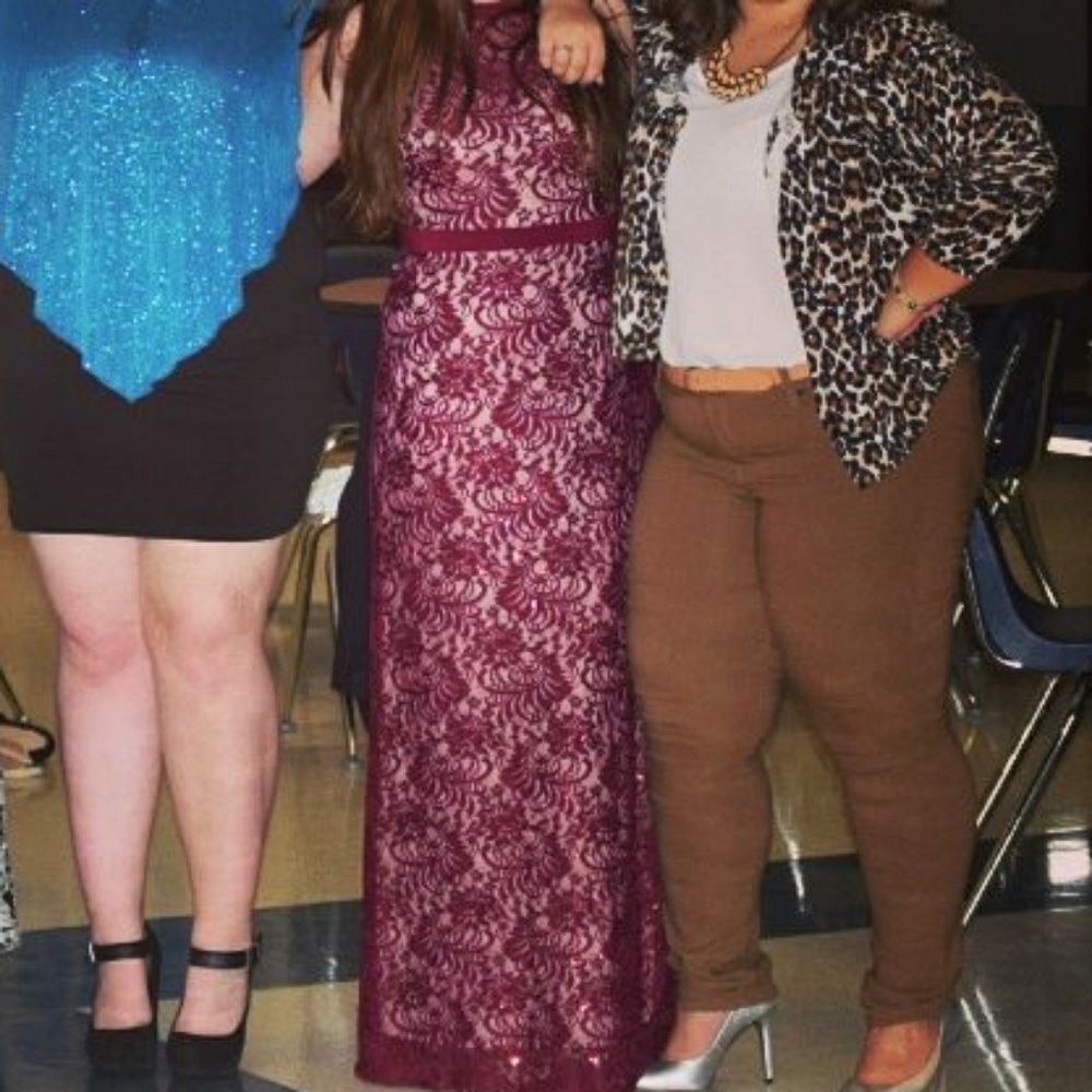 Dress in middle